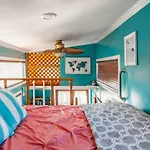 Charming Tiny Home With A Private Hot Tub