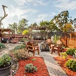 Charming Tiny Home With A Private Hot Tub