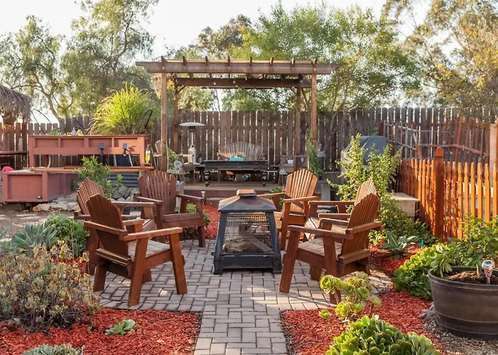 Charming Tiny Home With A Private Hot Tub